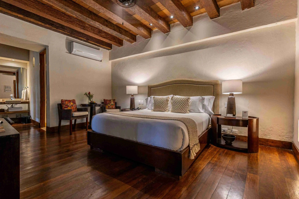 Ananda Hotel Boutique
