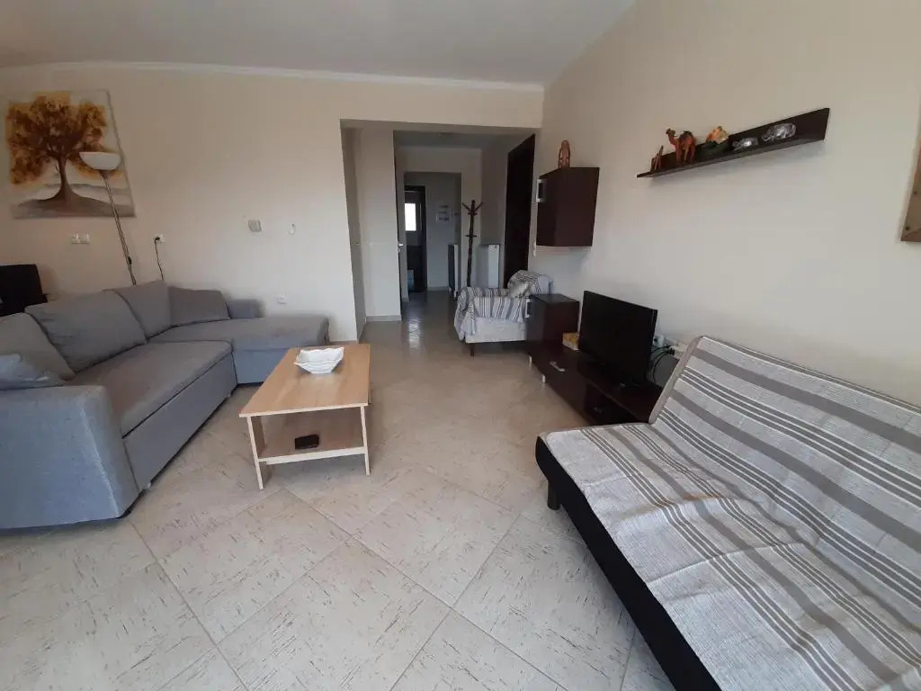 ALIVERI FLAT WITH SEA VIEW