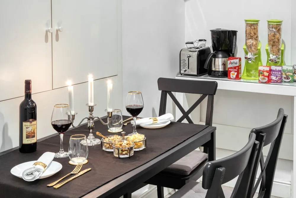 Rhome Guest House