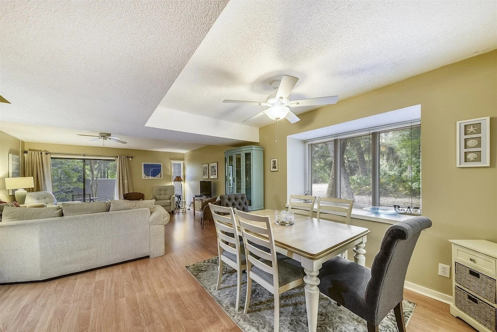 SailMaster 37 - Two Bedroom Condo