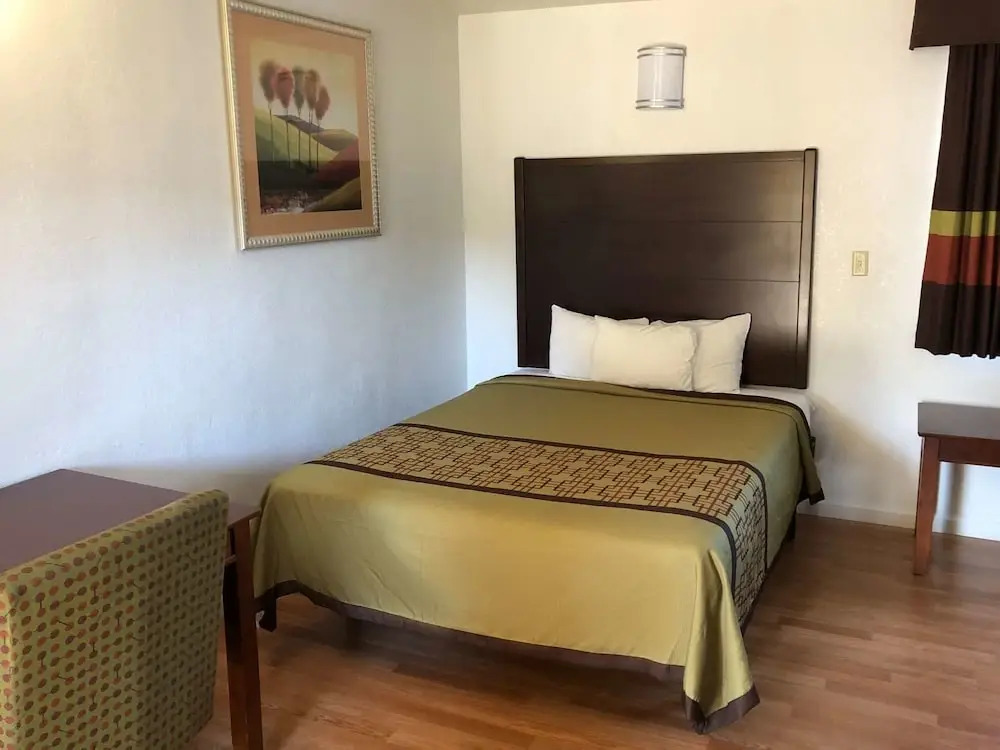 Rodeway Inn