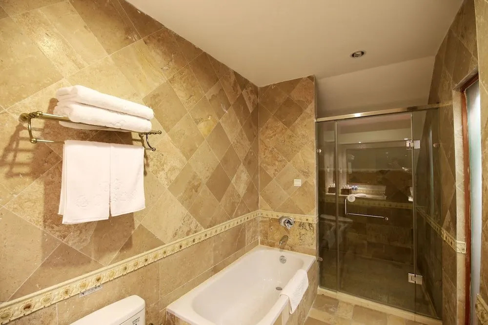 Nanjing John Garden Hotel
