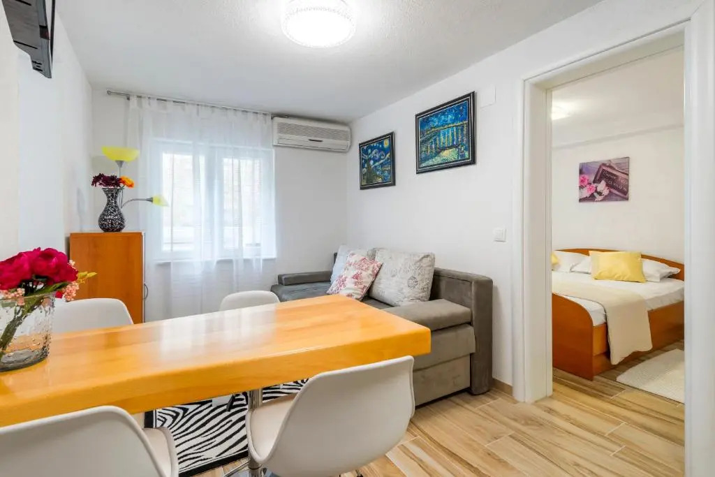Apartments Roma