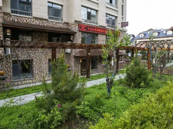 Linyuan Boutique Homestay (Changbai Mountain Chixi Tourist Transfer Center)