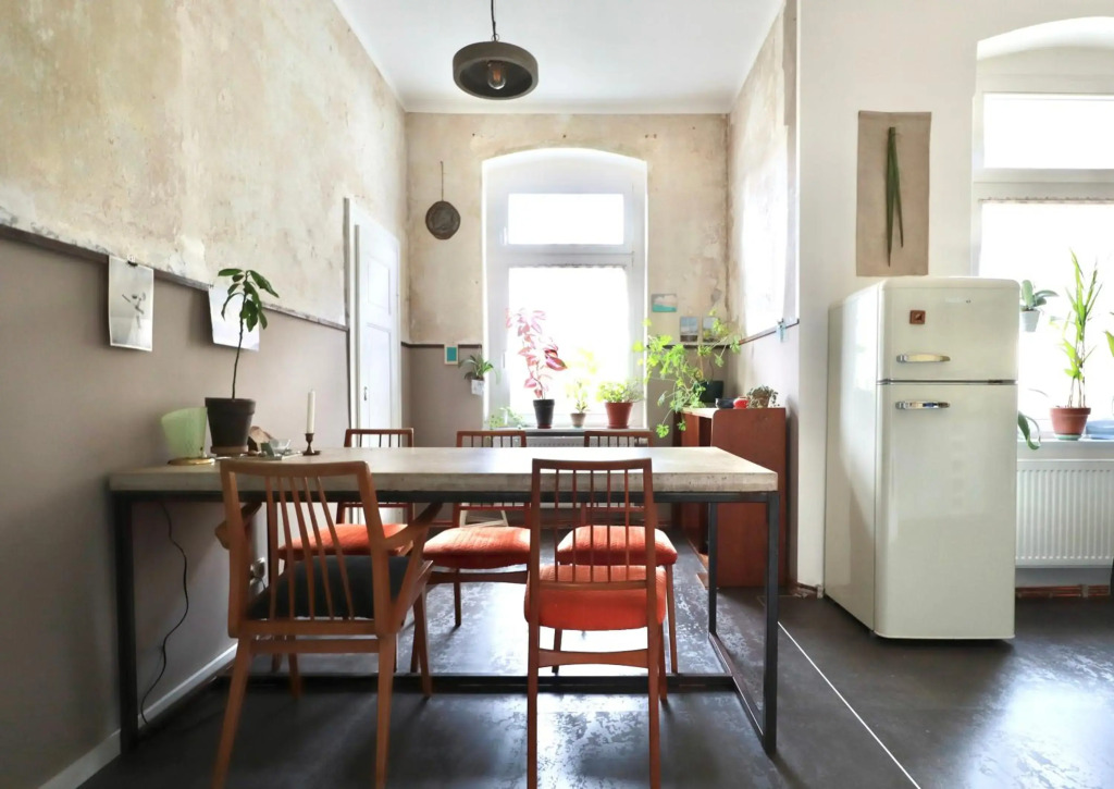 Vintage Apartment