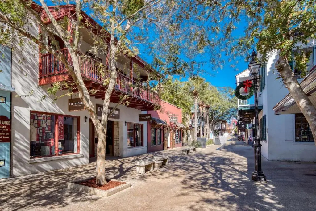 St. George Street Apartment