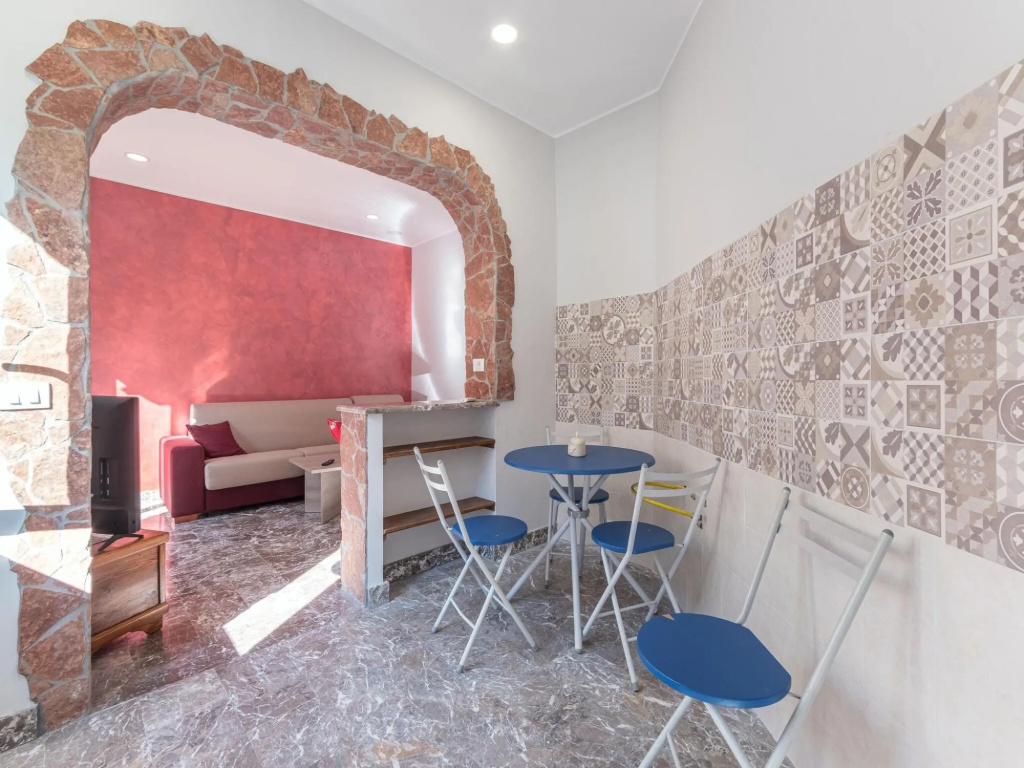 Snug holiday home in Mirto with a private terrace