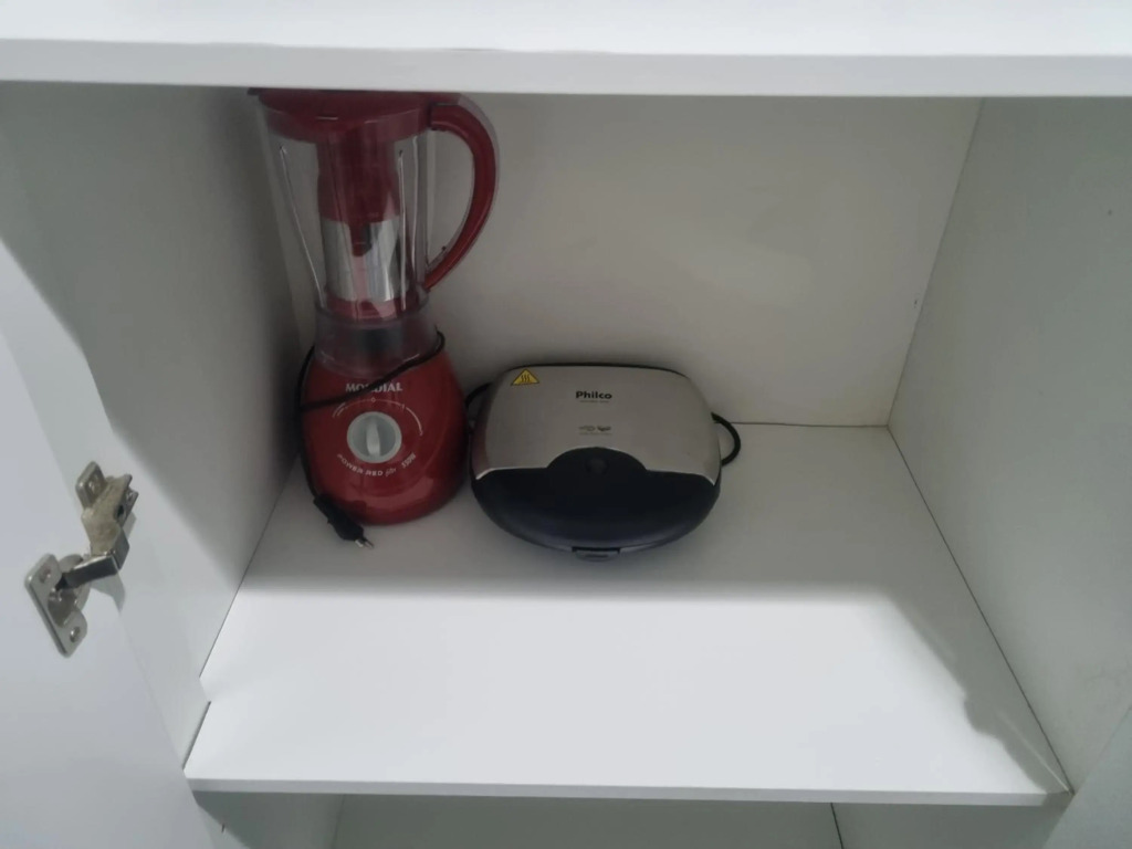Apartamento Frente para o Mar - Varandão com Blindex - Vista Total para o Mar - 1 Suite e mais 2 Quartos-Ar Condicionado - 2 Vagas - BEIRA MAR - 70 metros da Praia do Morro e Praia da Cerca -WI-FI -TV -DISNEY PLUS-STARMAX-NETFLIX -HBO MAX
