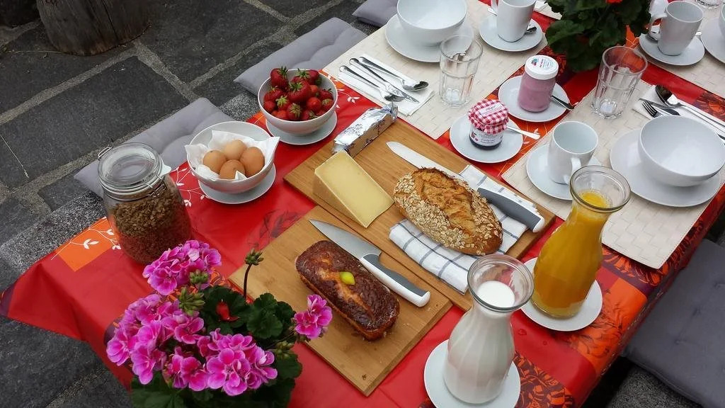 SwissHut Bed&Breakfast