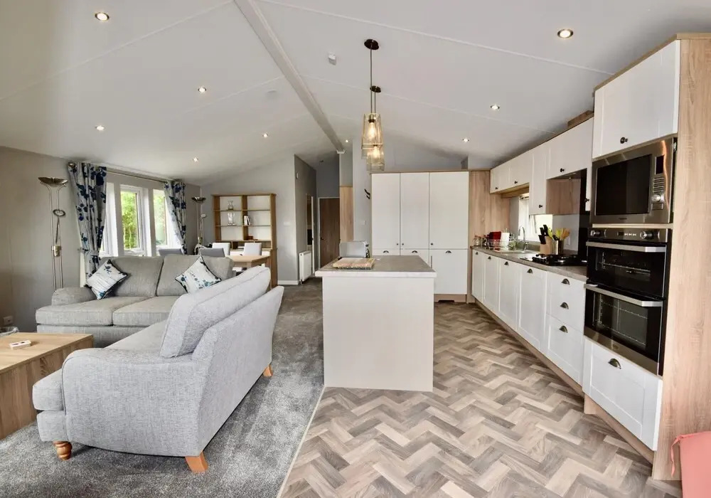 Poppy An Immaculate Lake Side Lodge the Perfect Retreat for all Sleeps 4