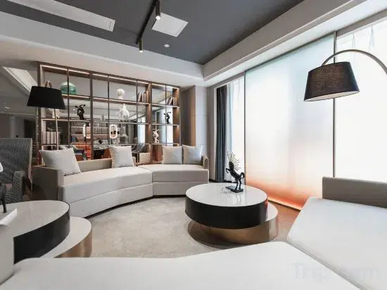 Sunyear Hotel