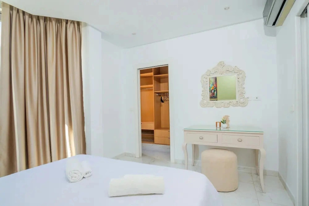 Marine Escape - a Haven Facing the Mediterranean