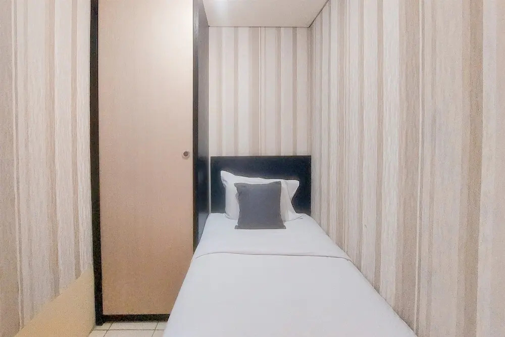 Warm And Spacious Combined Unit 2Br At Serpong Greenview Apartment