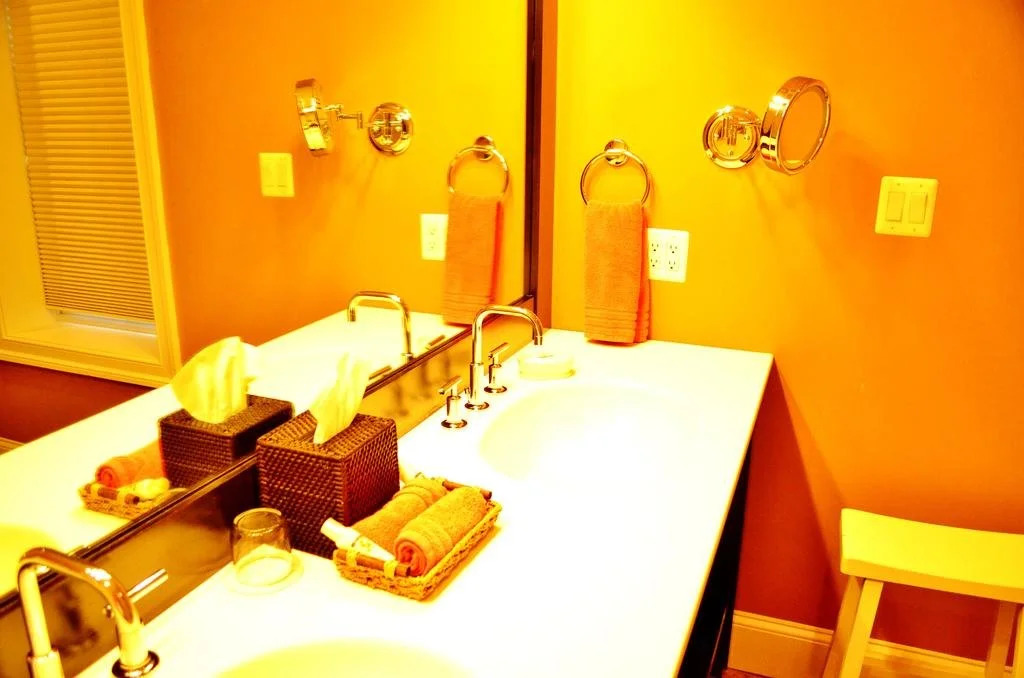 Suites at 249