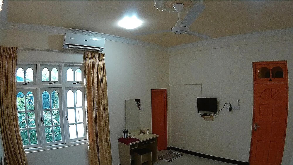 Magoodhoo Inn