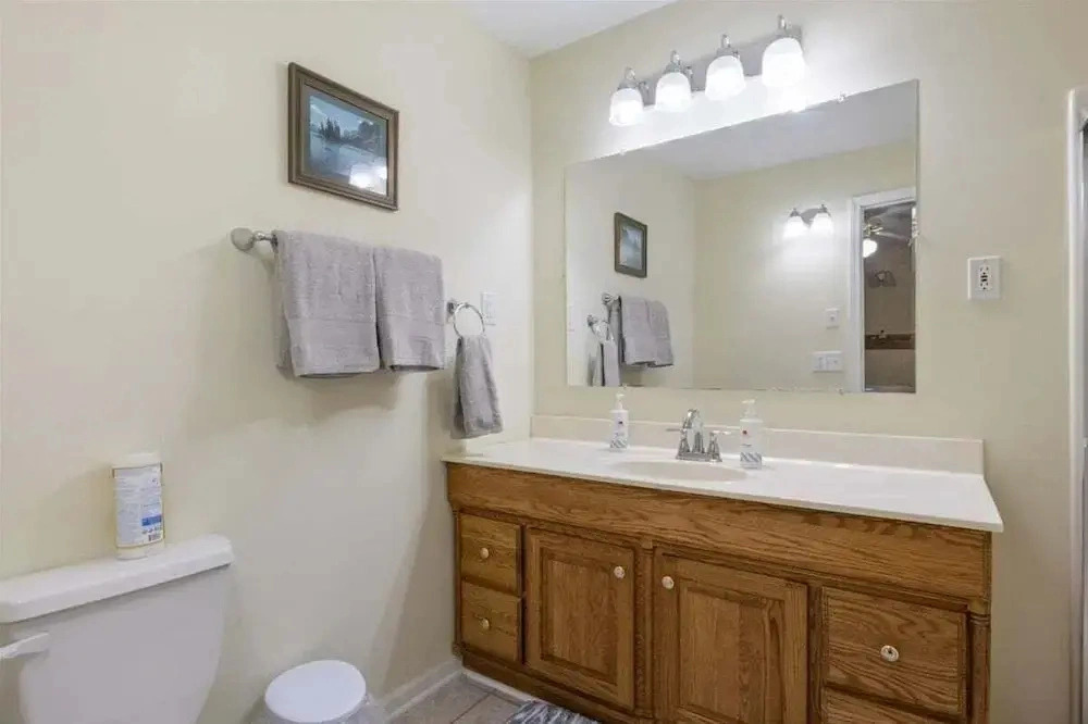 Lakefront Escape, Sunrise Views, Boat Slip & Community Dock Access