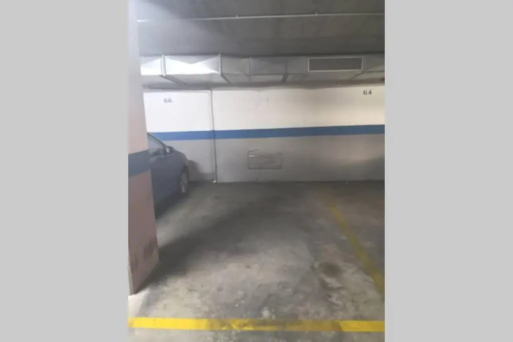 confortable y luminoso piso 5 camas, parking gratis