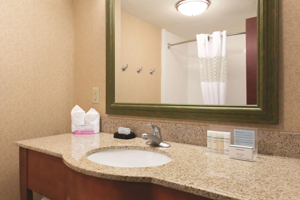 Hampton Inn & Suites Greenfield