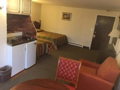 Iron Horse Inn
