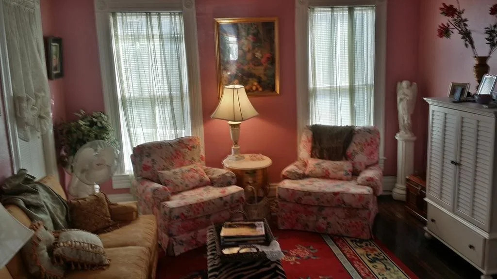 Swann Hotel Bed & Breakfast