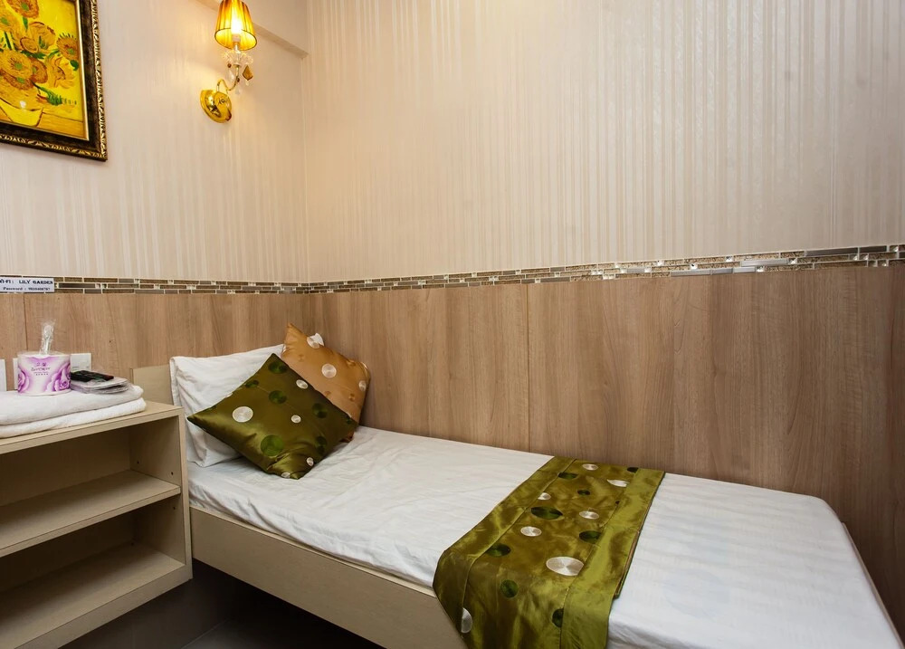 J2 Guest House