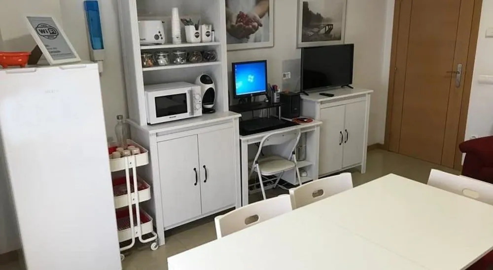 Hostal Las Eras-Grupo Rosa Azul