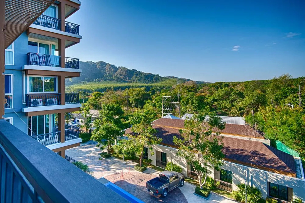 Peaceful 1-Bedroom Apartment at Saiyuan Buri Condominium