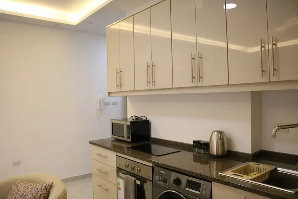 Amazing one Bedroom Apartment in Amman, Elwebdah 5