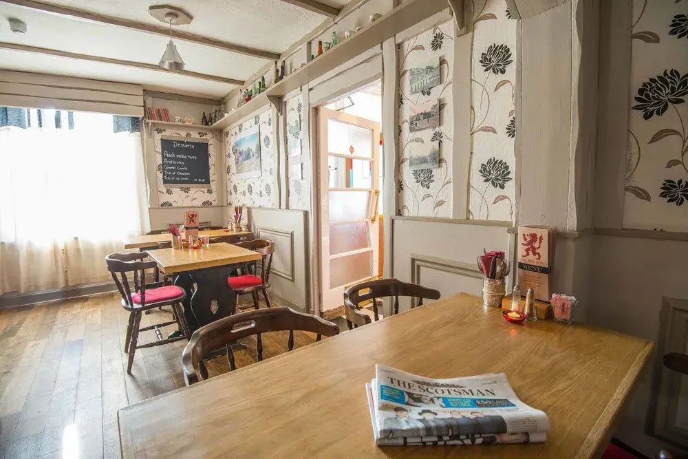 Red Lion, Coorie Inn