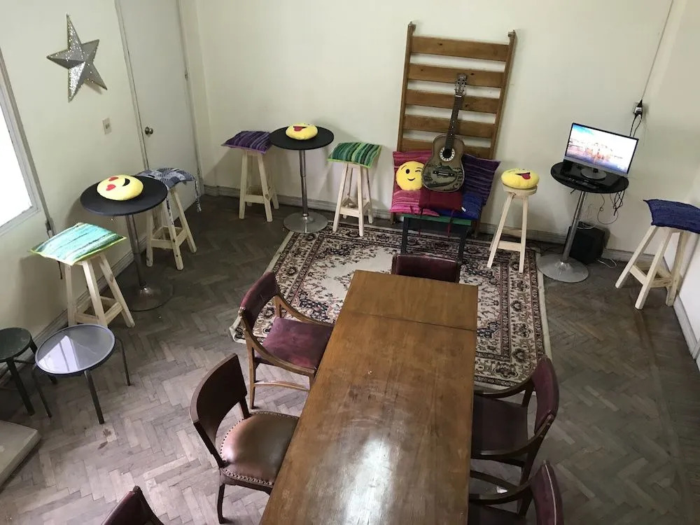 Vato Loko Hostel Pub