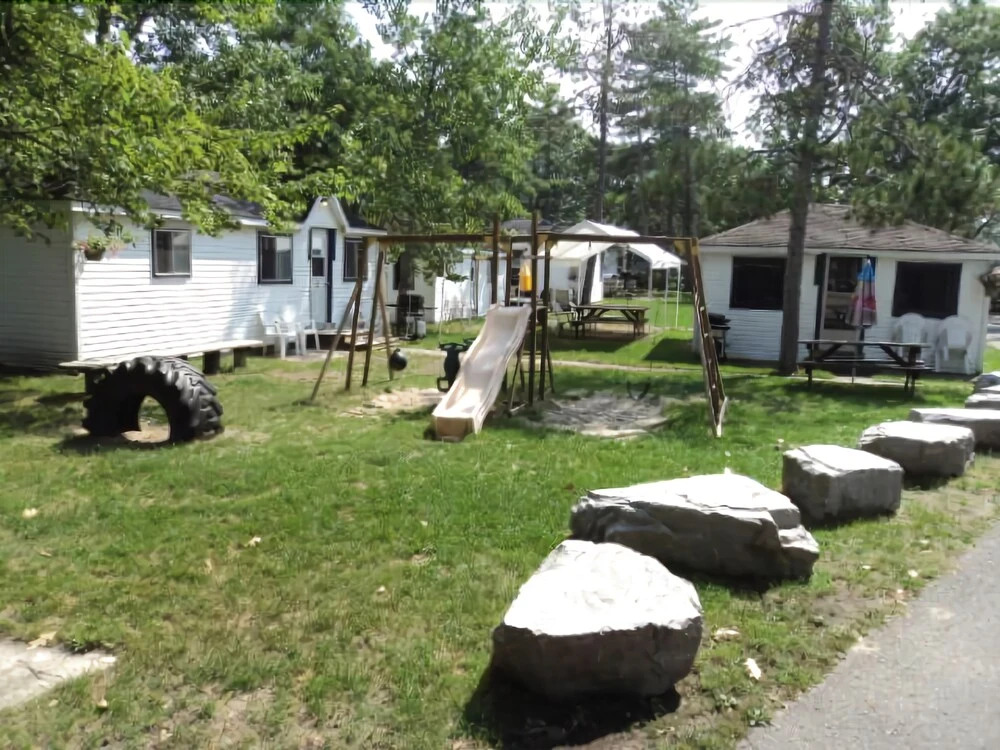 Alton Lodges