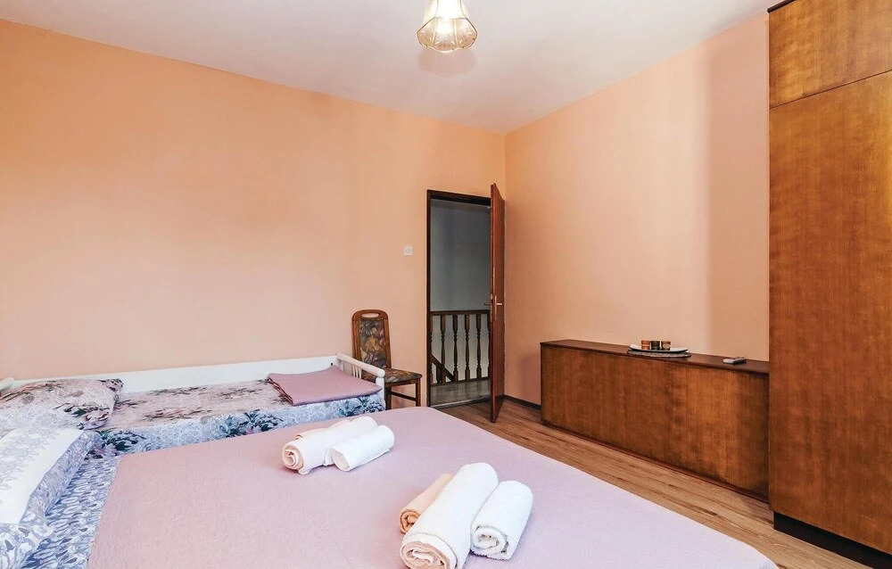Four-Bedroom Holiday Home In Vrsi