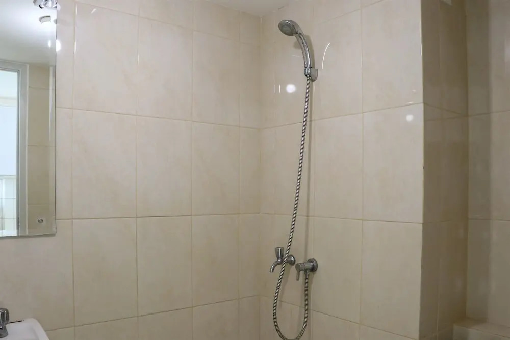 Cozy Living And Tidy Studio At Springlake Summarecon Apartment Bekasi