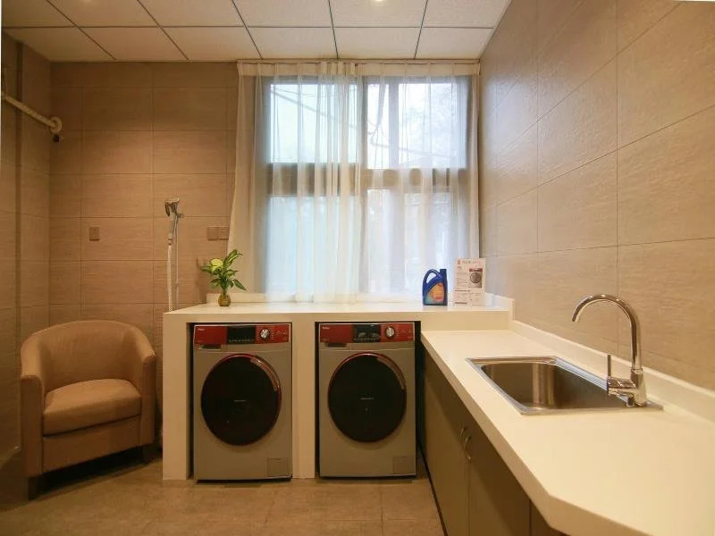Home Inn Plus Beijing Tuanjie Lake Metro Station