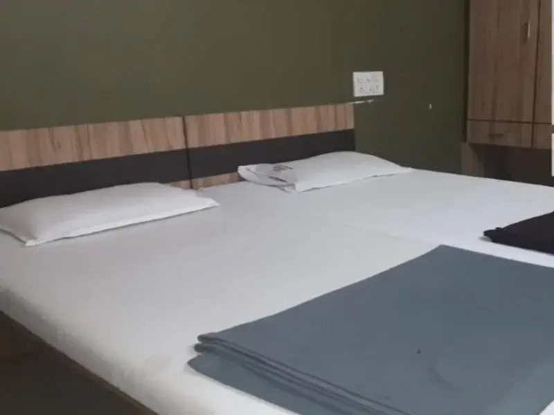 Hotel Pariwar
