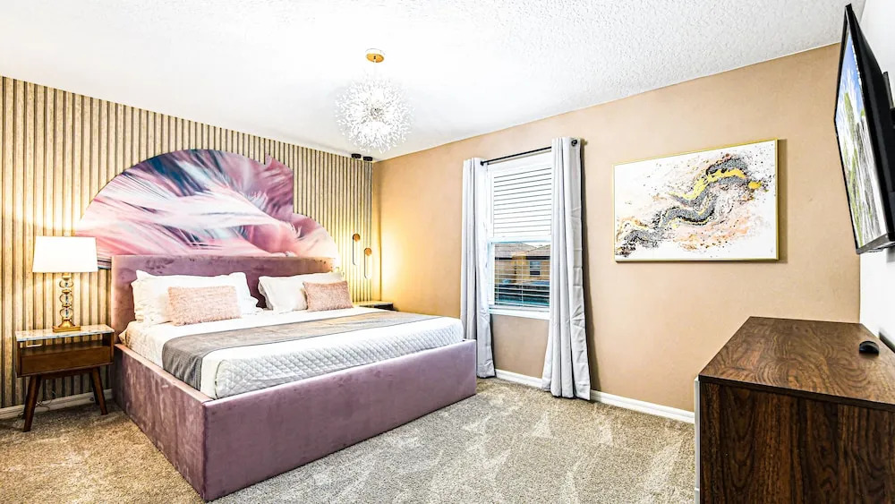 Extraordinary Solara 7BR PRIVATE POOL/SPA near DISNEY