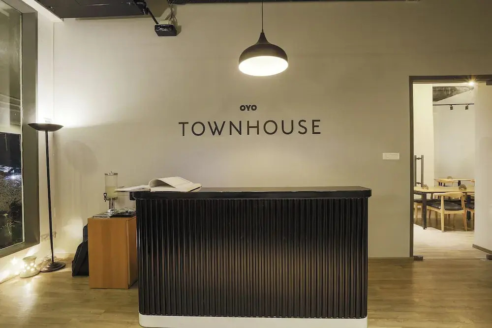 Super Townhouse Bombay Exhibition Centre Goregaon