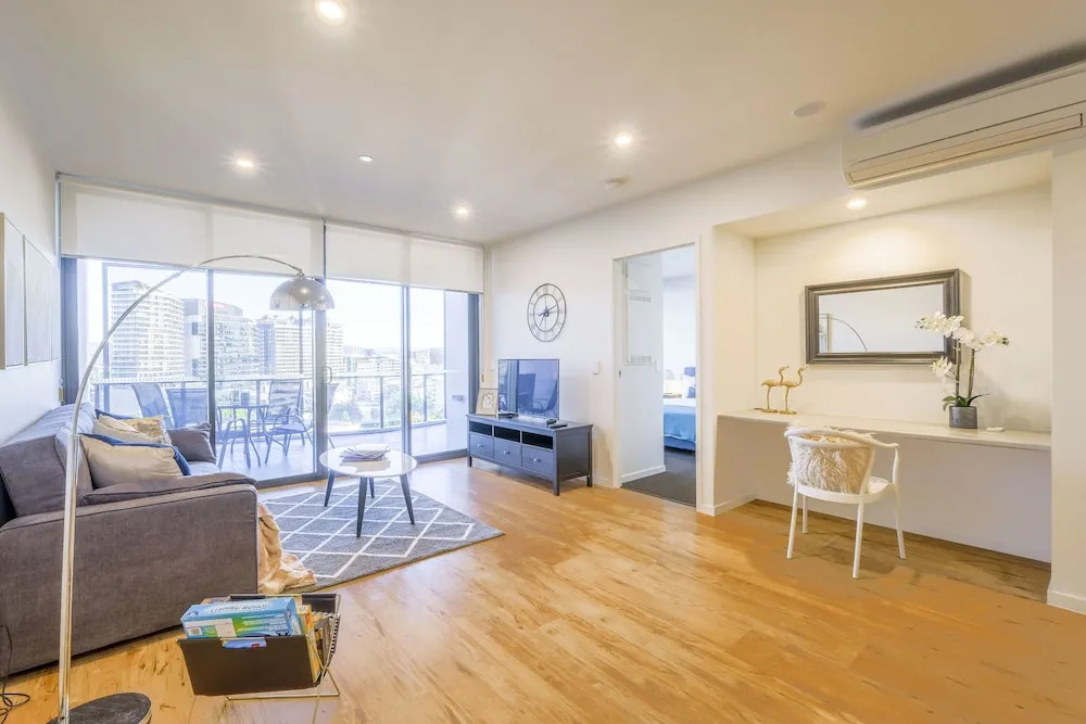 Sofun Apartment On Vulture St