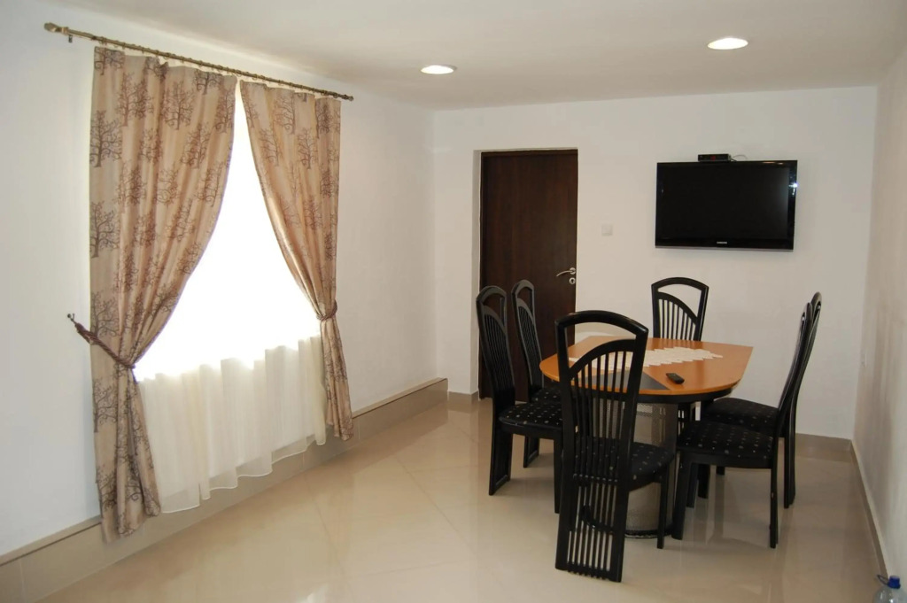Vila Tadi