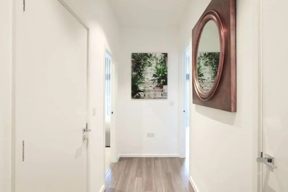 Modern 1 Bedroom Apartment in West London