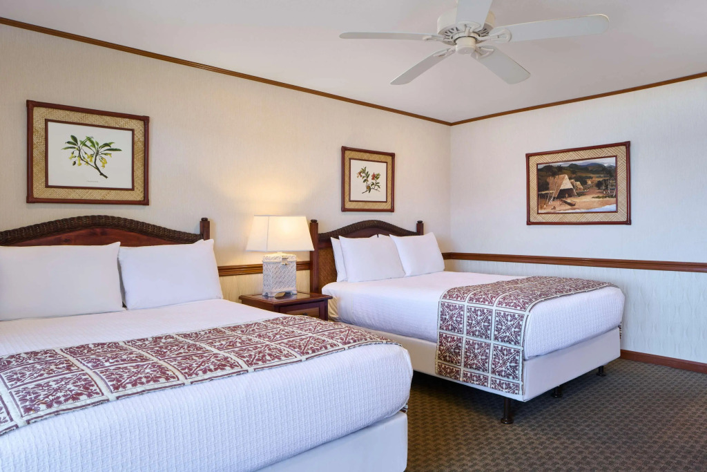 OUTRIGGER Kāʻanapali Beach Resort