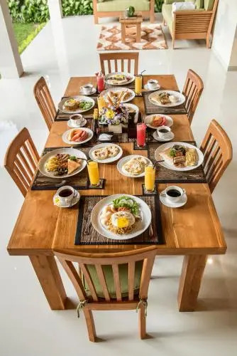 Villa Naema by Pertama Stay