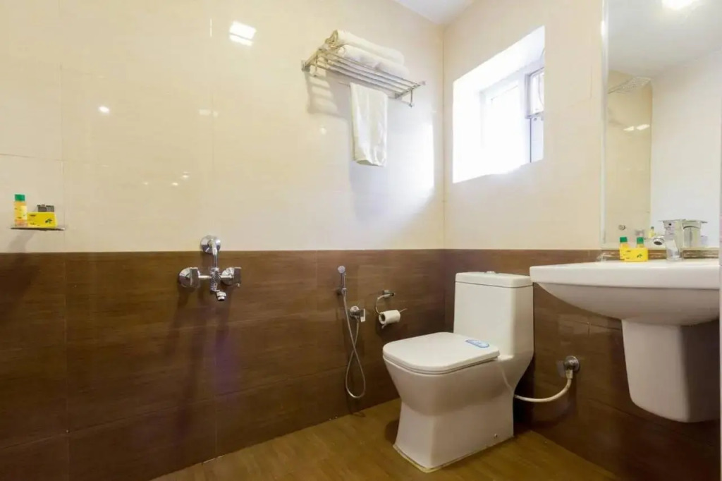 FabHotel Sholas Residency I - Nr Government Rose Garden