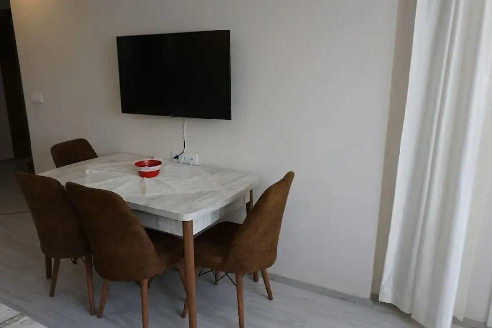Lovely 2 Rooms Apartment With Pool and Air Con