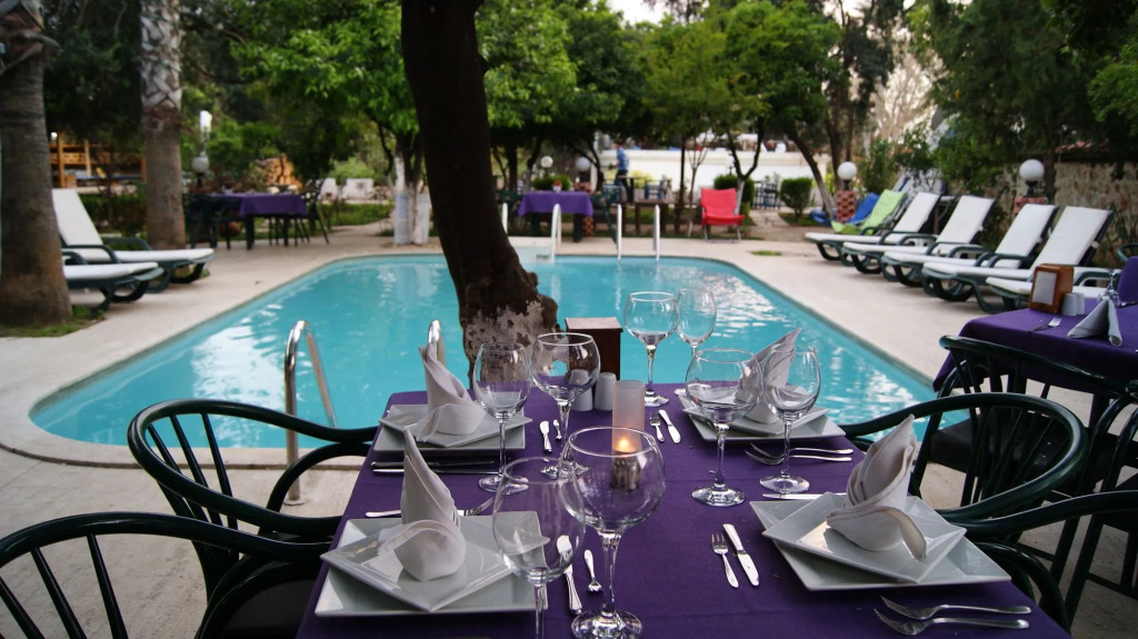Blue Sea Garden