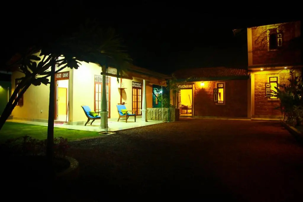 Lenora Villas