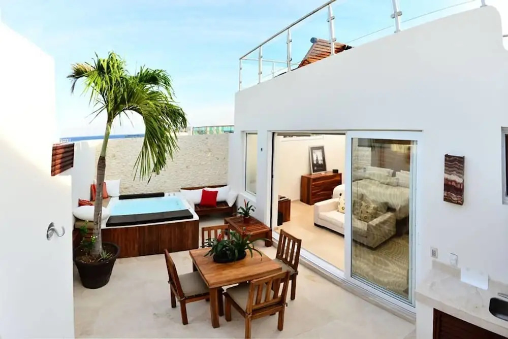 Condo Las Olas 306 by Playa Paradise