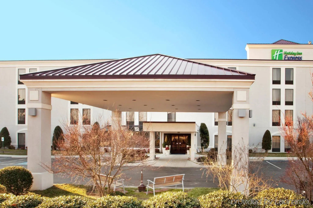 Holiday Inn Express - Chester by IHG