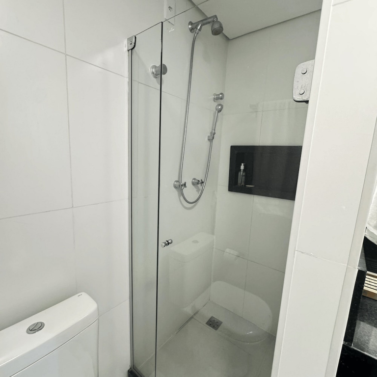 Flat com piscina a 50m da praia