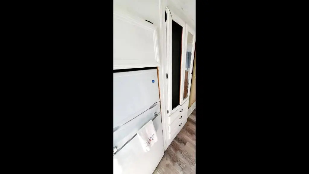 34ft Mobile Home Near Yale U